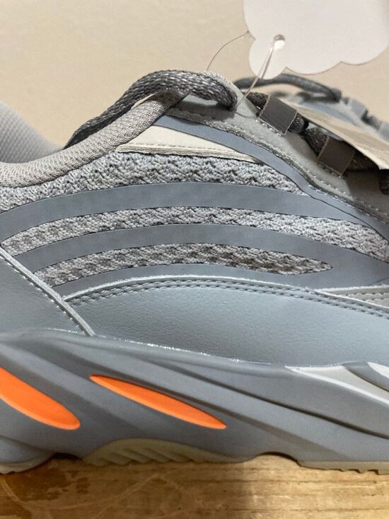 Adidas Yeezy Boost 700 V2 Inertia 2019 Shoes FW2549 Men\'s Size 13 main image 8